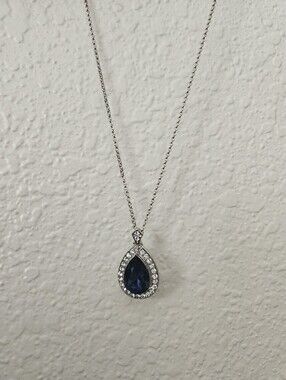 Monet 90s pendant on chain